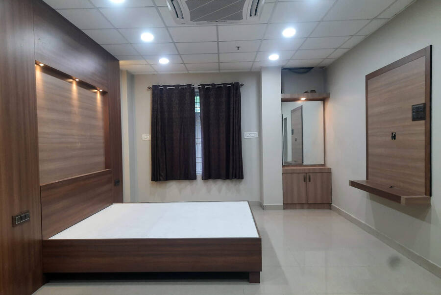 Bedroom fit-out & panelling